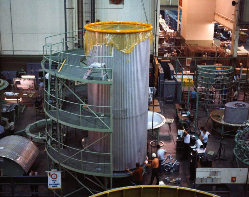 Illustration for article titled Newly Declassified Photos Show The Crewed USAF Spy Spacecraft That Almost Was